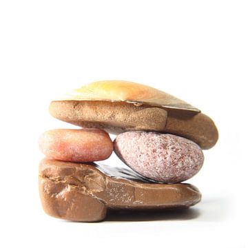 Pebbles triptych # 2-4 Sandwich Shelter sur Wim Zoeteman