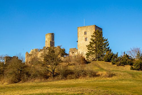 Lente wandeling rond de kasteelruïnes van Brandenburg in de prachtige