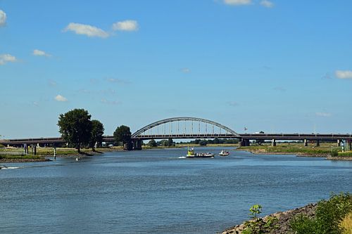 Leak bridge at Vianen