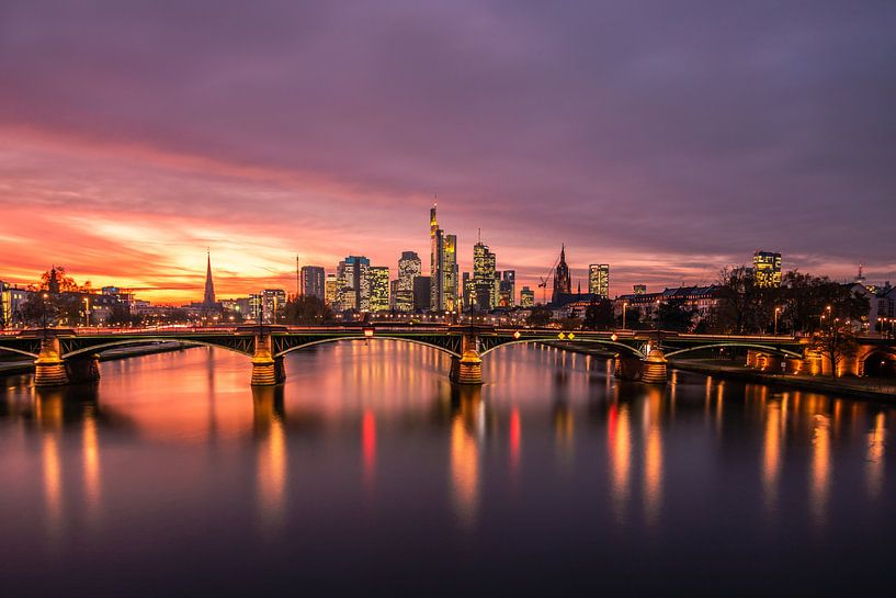 L'horizon rose ou rose de Francfort le soir par Fotos by Jan Wehnert