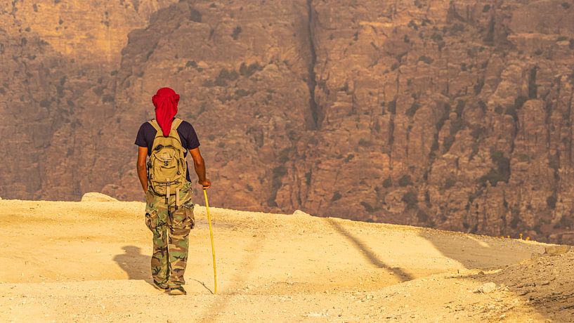 Guide walking in canyon of Dana Nature Reserve (Jordan) by Jessica Lokker