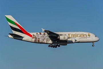 Emirates Airbus A380 in der Lackierung von Real Madrid. von Jaap van den Berg