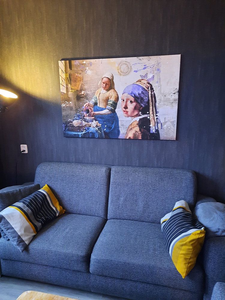 Melkmeisje met de parel van Rene Ladenius Digital Art