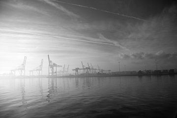 Rotterdam Ports - Maasvlakte by Brenda van der Hoek