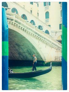 Gondole à Venise sous le pont du Rialto, pastel