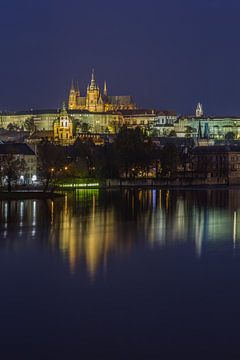 Prager Burg und Karlsbrücke am Abend - Prag, Tschechische Republik - 14