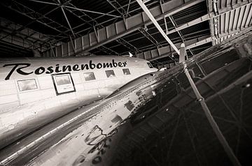 Raisin bommenwerper op de oude luchthaven Tempelhof in Berlijn