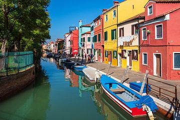 Bunte Gebäude auf der Insel Burano bei Venedig, Italien