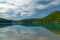 Lac dans le parc national des lacs de Plitzwice en Croatie