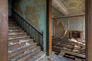 Urbex - Trappen in verlaten plaats