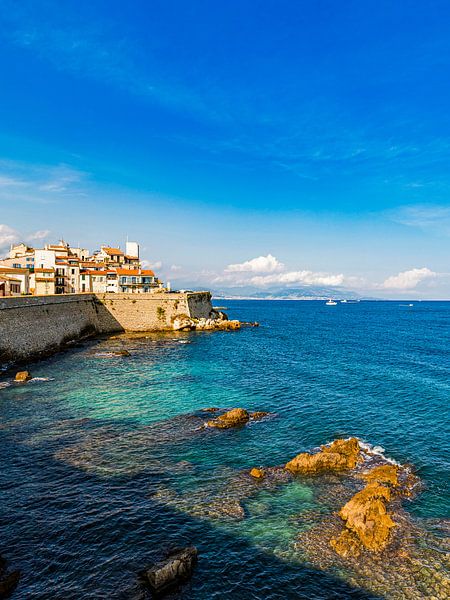 Antibes aan de Côte d'Azur in Frankrijk van Werner Dieterich