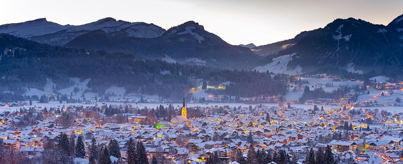 Oberstdorf in winter by Walter G. Allgöwer