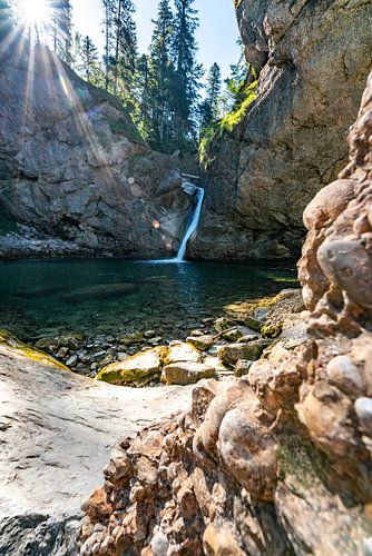Buchenegg waterval in de zomer