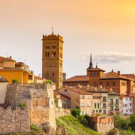 Sonnenuntergang über dem historischen Stadtzentrum von Teruel von Marc Venema
