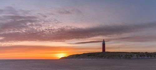 Vuurtoren Texel zonsopkomst - in vuur en vlam