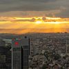 De skyline van Frankfurt in Duitsland tijdens zonsondergang van MS Fotografie | Marc van der Stelt