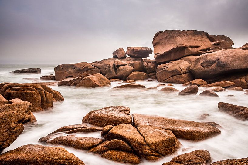 Atlantikküste in der Bretagne van Rico Ködder
