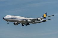 Nostalgie! Lufthansa Boeing 747-8 in retro livery. van Jaap van den Berg thumbnail