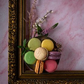 Stilleven met macarons van Carin van Kranenburg