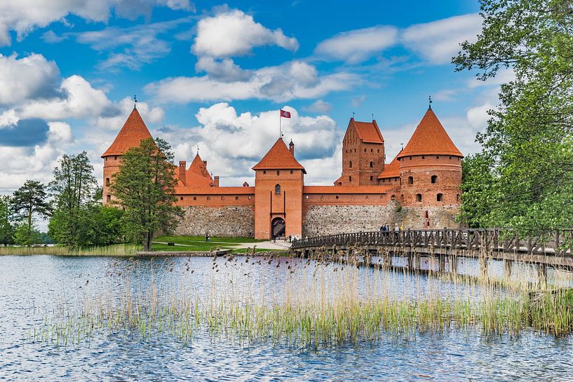 Trakai Island Castle, Lithuania by Gunter Kirsch