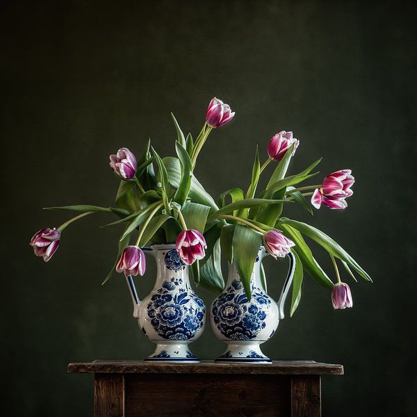 Tulips party in Delft blue vases by Mariska Vereijken