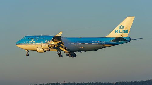 Landende KLM Boeing 747-400 jumbojet.