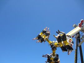 Kermis in de lucht by Job ter Steege