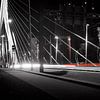 Autolichten op de Erasmus brug van Gabsor Fotografie