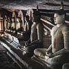Grot Buddhas in lotus position by Eddie Meijer