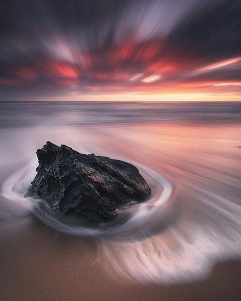 Glühende Wolken am Meer von fernlichtsicht