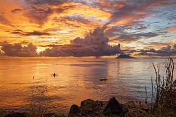 Evening light spectacle in Sulawesi