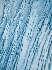 Glacier patterns in Iceland by Frederik Opdeweegh