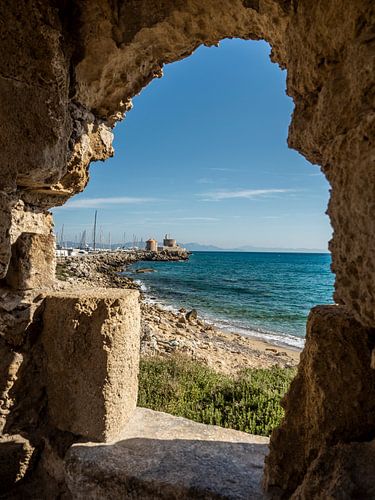 Der Hafen von Rhodos-Stadt, Griechenland
