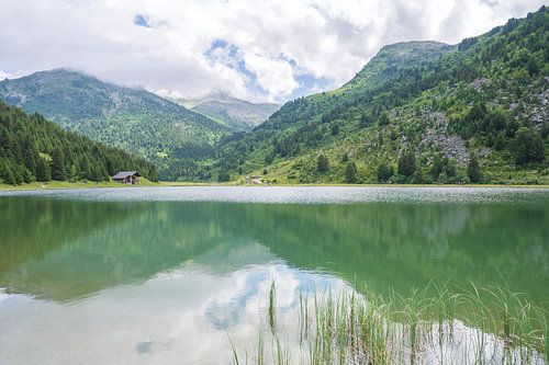 Le lac Tueda près de Méribel en France.
