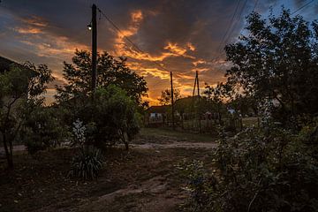 Servië : Dorp zonsondergang van Michael Nägele