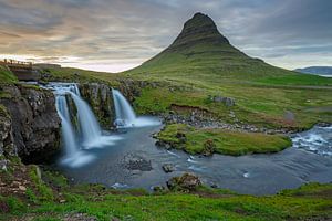 Island Kirkjufellsfoss Wasserfall.