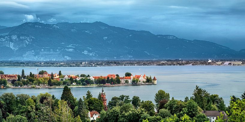 Lake Constance near Lindau with a view of the Alps. by Voss photography