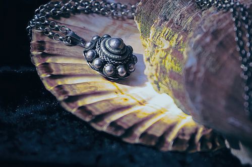 Hanger met Zeeuwse knoop