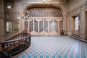 Verlassener Art-Déco-Raum.