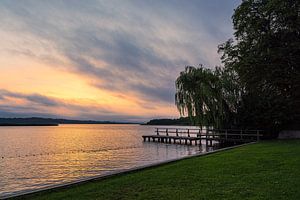 Badesteg in Seedorf am Schaalsee im Sonnenaufgang