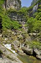 Waterval in China van Peter Apers thumbnail