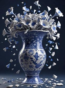 art modern delft blue vase.
