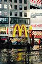 De McDonald's vestiging bij Times Square - New York Amerika van Be More Outdoor thumbnail