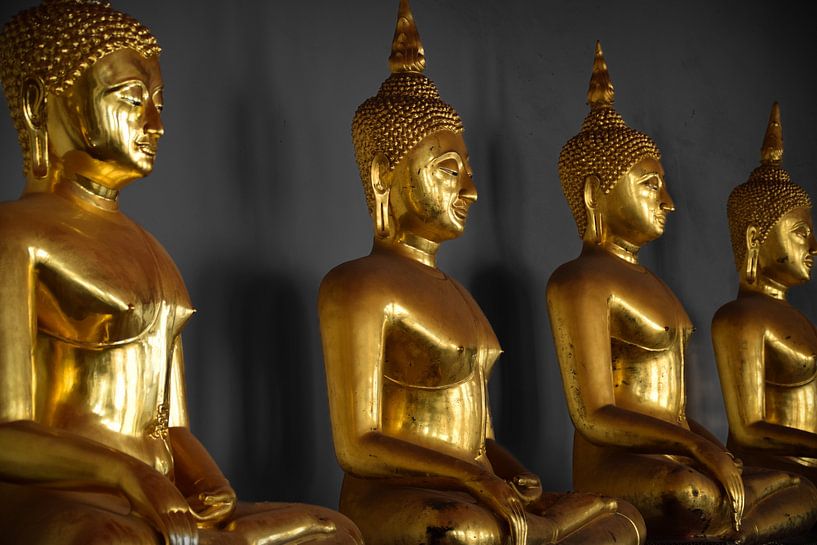 Golden Buddha's, Buddha in Ayutthaya, Thailand by Karsten Glasbergen