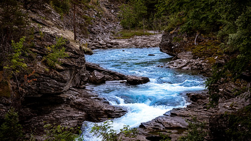 white water amongst the Norwegian rocks