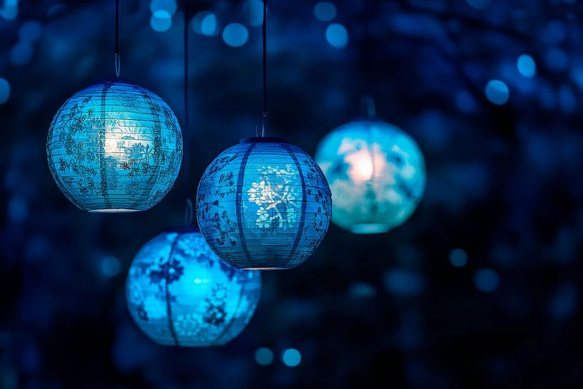 Blaue Laternenzauber von Poster Art Shop