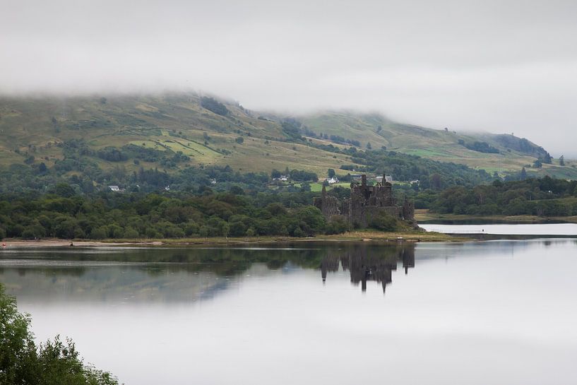 Kasteel in het water by Mart Marbus