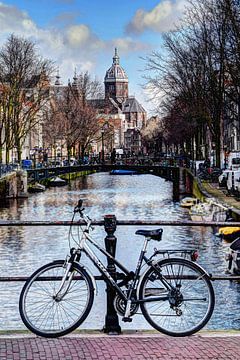 Amsterdam city centre in the winter