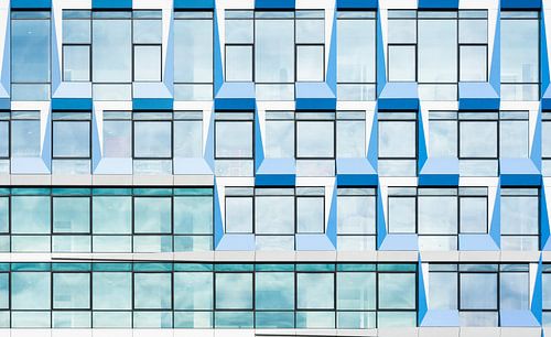 Abstracte gevel in blauw