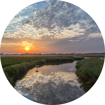 Zonsopkomst in een Zeeuwse polder van Marcel Klootwijk